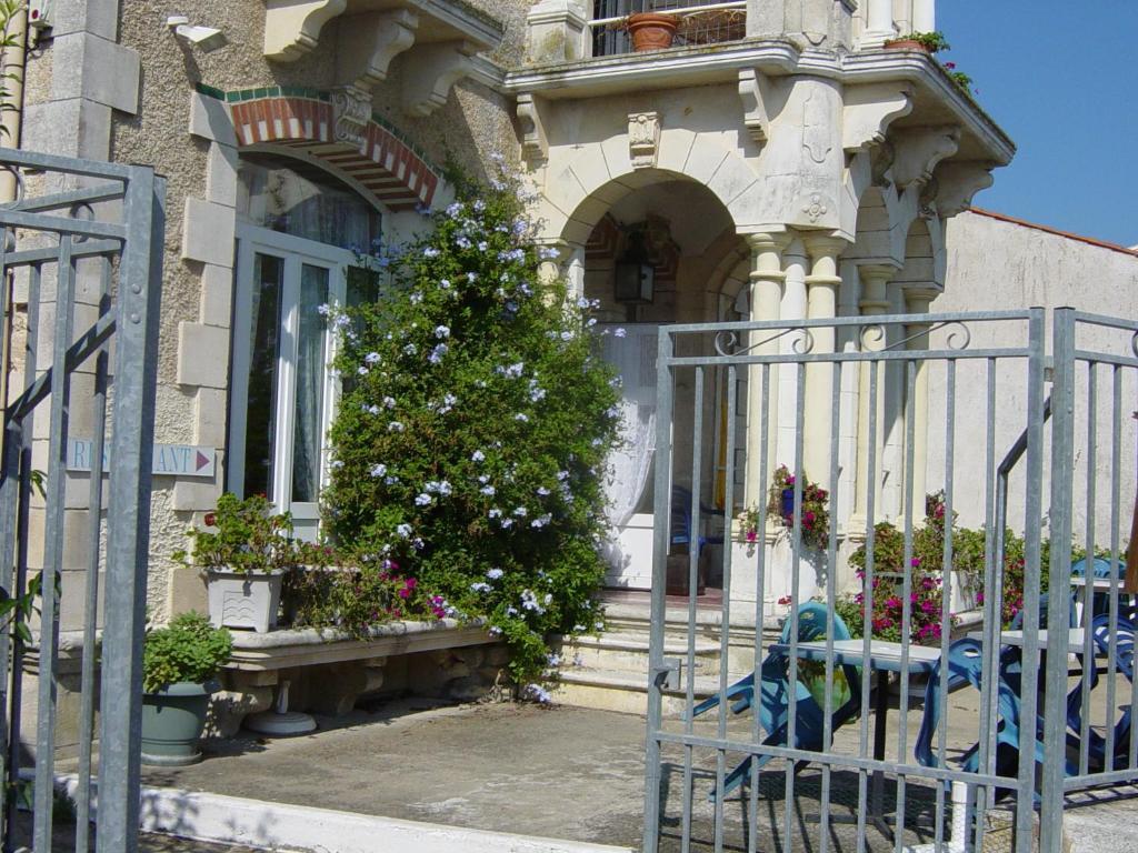 Chambres D'Hotes L'Insulaire Сен-Дені-д'Олерон Екстер'єр фото